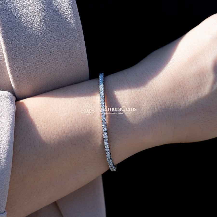 Lab-Created 4-Prong Diamond Elastic Tennis Bracelet F-G VS)