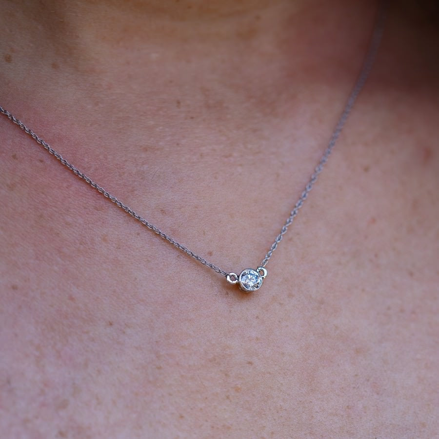Natural Diamond Bezel Pendant Necklace F-G SI)