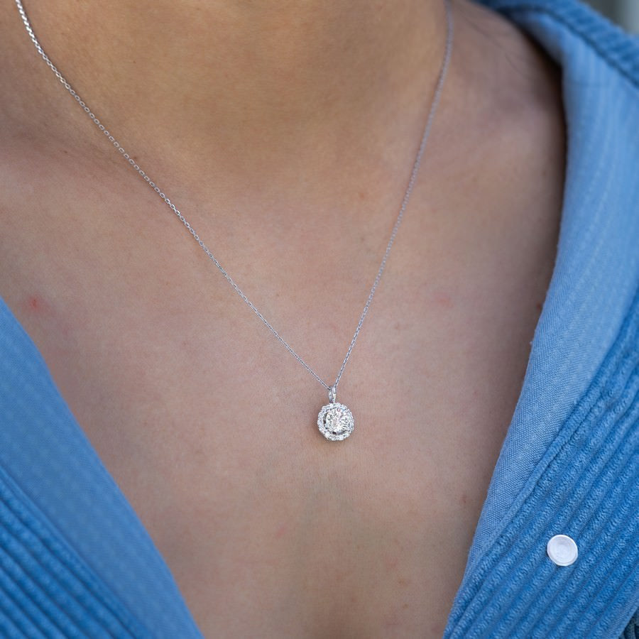 Natural Diamond Halo Pendant F-G SI)