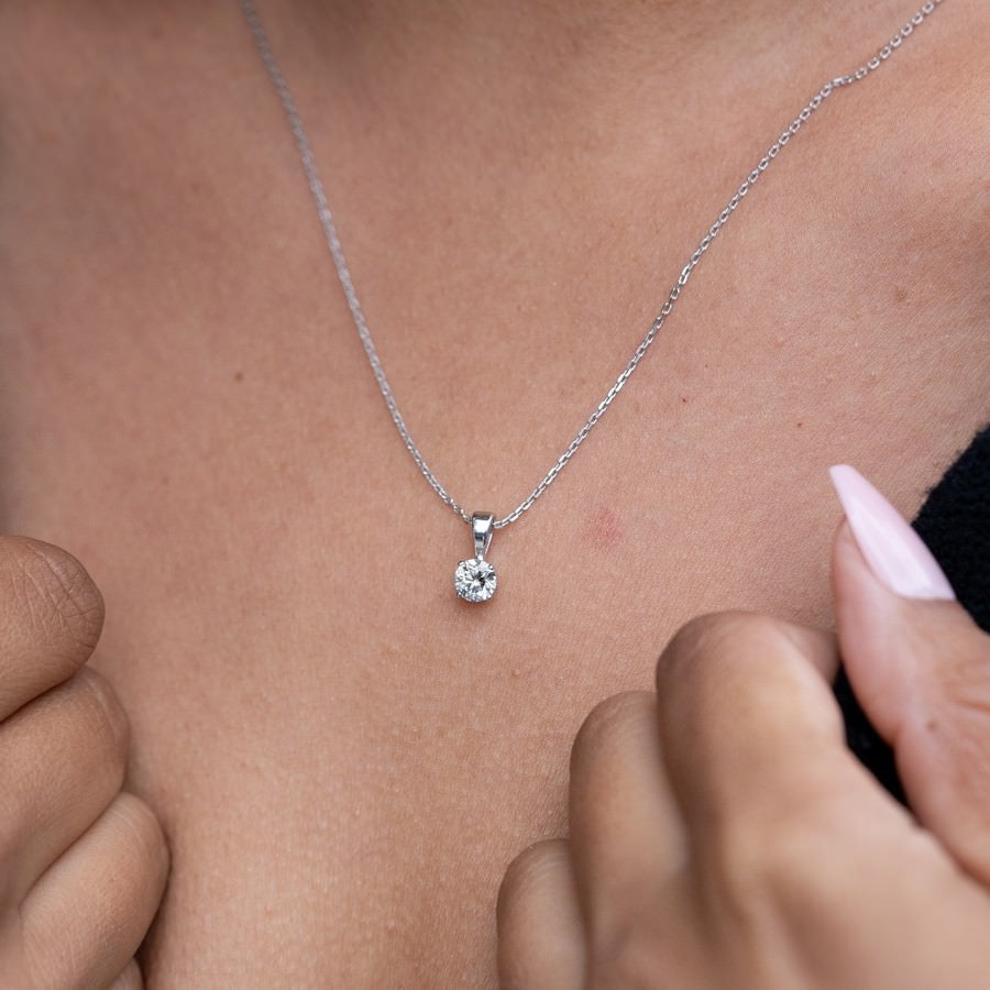 Natural Diamond Solitaire Pendant Necklace F-G SI)