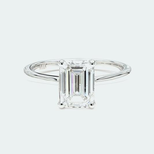 IGI Certified Lab-Created Diamond Emerald Solitaire Ring F VS)