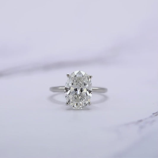 IGI Certified Oval Lab-Created Diamond Classic Solitaire Ring F VS)
