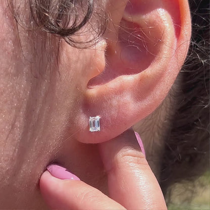 14K White Gold Emerald Matching Stud Earrings