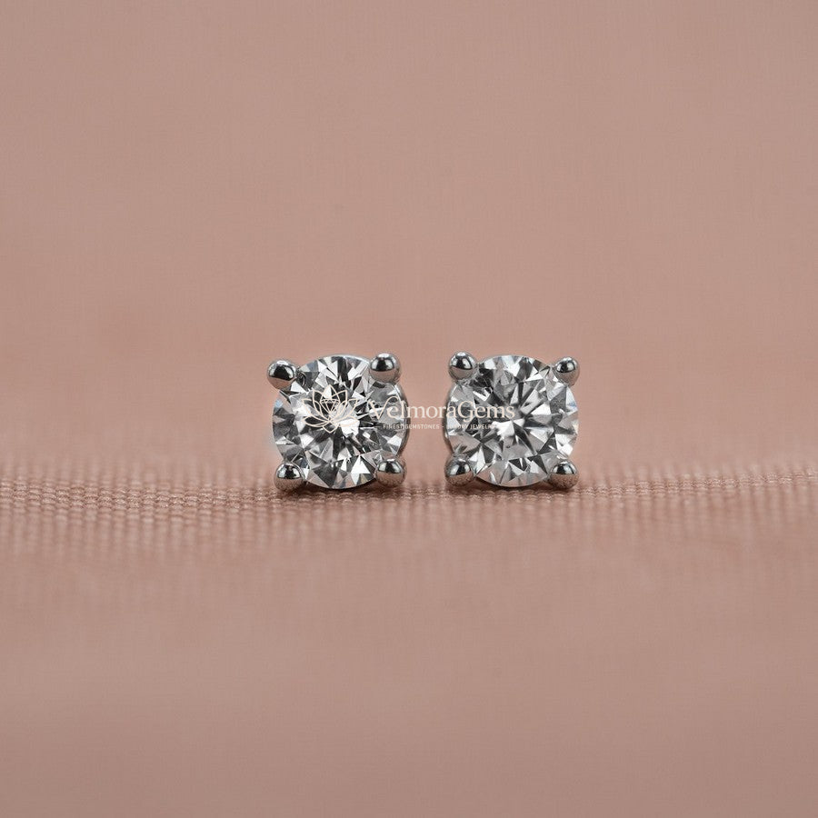 Petite Round Duo – Lab Diamond Matching Stud Earrings & Pendant (F-G SI)