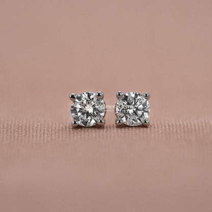 Petite Round Duo – Lab Diamond Matching Stud Earrings & Pendant (F-G SI)