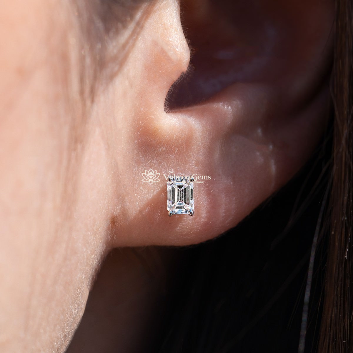 14K White Gold Emerald Matching Stud Earrings