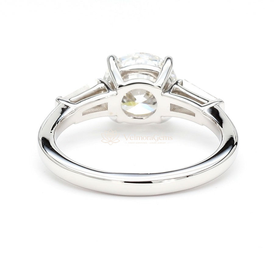 14K White Gold Round 3-Stone Ring