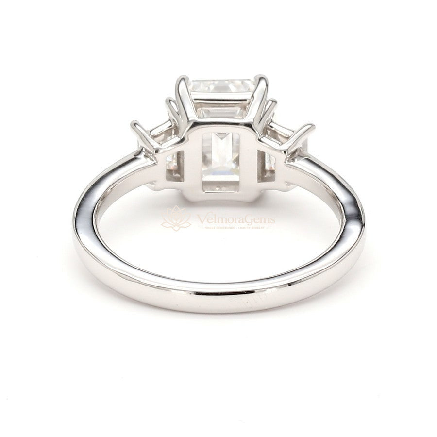 IGI Certified Lab-Created Diamond Emerald 3-Stone Ring F VS)