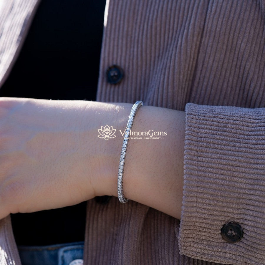 Lab-Created 4-Prong Diamond Elastic Tennis Bracelet F-G VS)