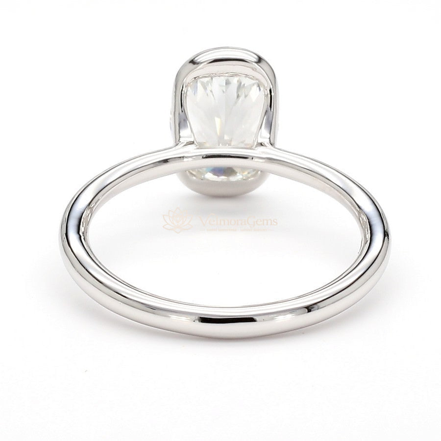IGI Certified Lab-Created Diamond Oval Side Bezel Ring F VS)