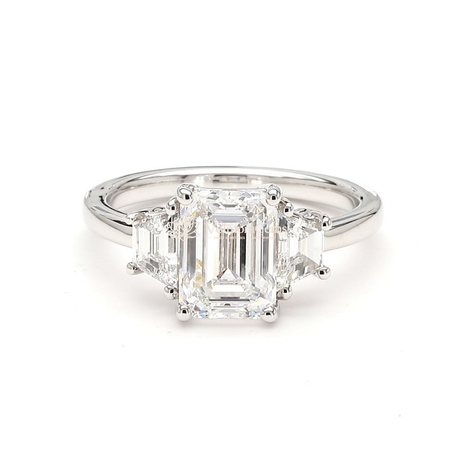 IGI Certified Lab-Created Diamond Emerald 3-Stone Ring F VS)