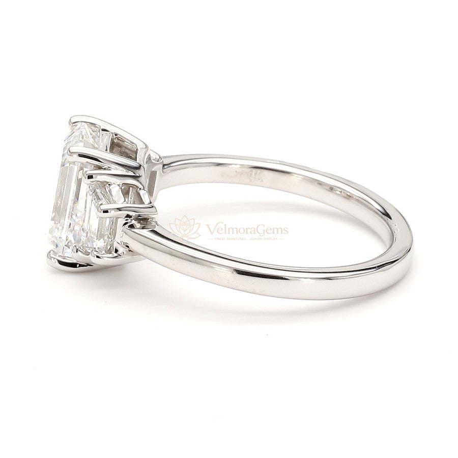 IGI Certified Lab-Created Diamond Emerald 3-Stone Ring F VS)