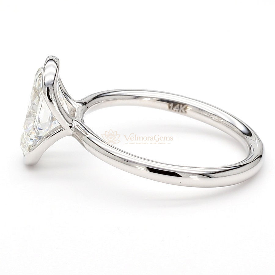 IGI Certified Lab-Created Diamond Oval Side Bezel Ring F VS)