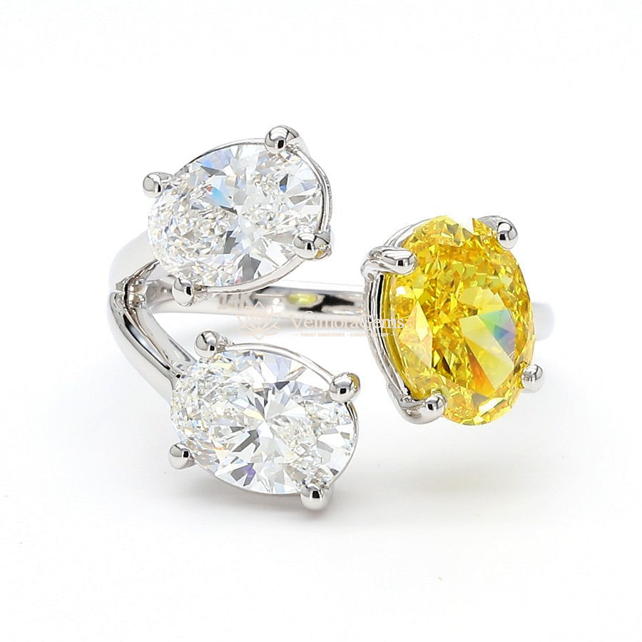 IGI Certified Yellow and White Lab-Created Diamond Oval 3-Stone Ring VS)