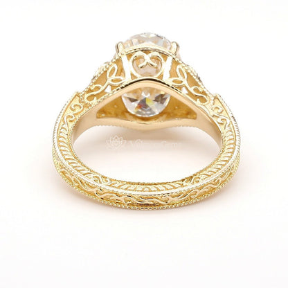 IGI Certified Lab-Created Diamond Oval Antique Ring F VS)