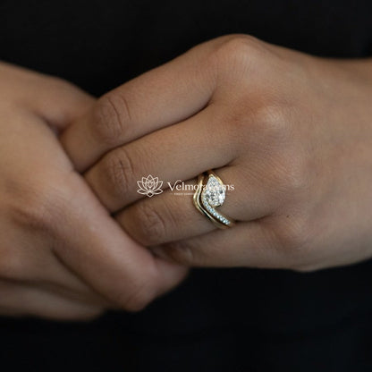 14K Yellow Gold Pear Fluid Contour Set