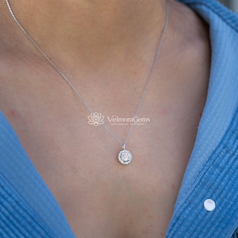 Lab-Created Diamond Halo Pendant F-G SI)