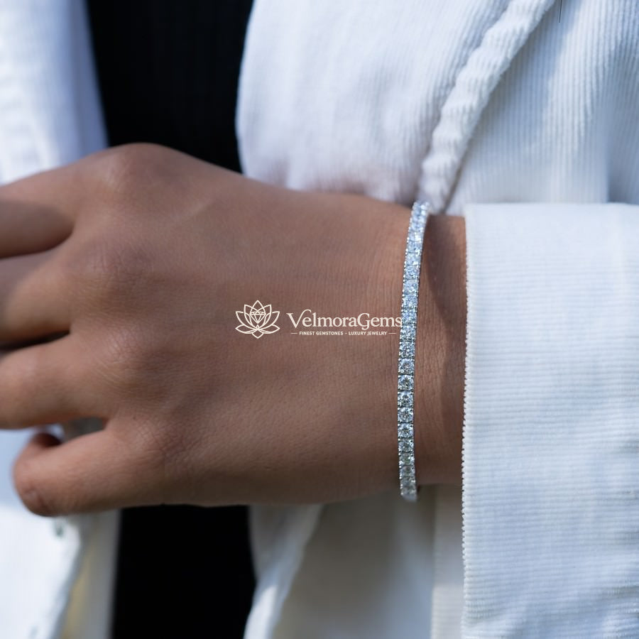 Lab-Created Diamond Halfway Flex Bangle F-G VS)