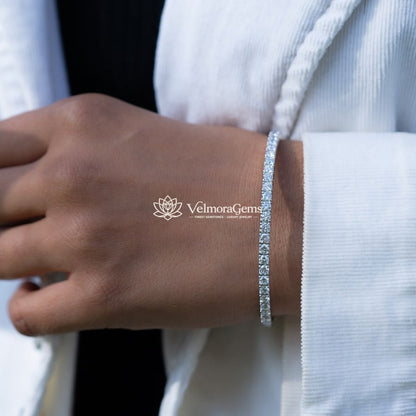 Lab-Created Diamond Halfway Flex Bangle F-G VS)