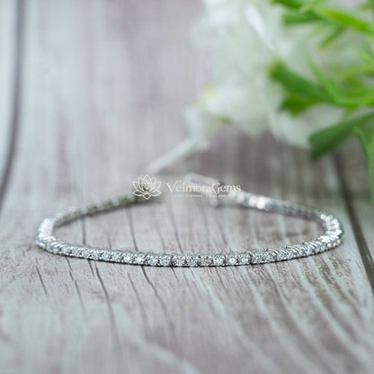 Lab-Created Round Diamond 4-Prong Tennis Bracelet F-G VS)