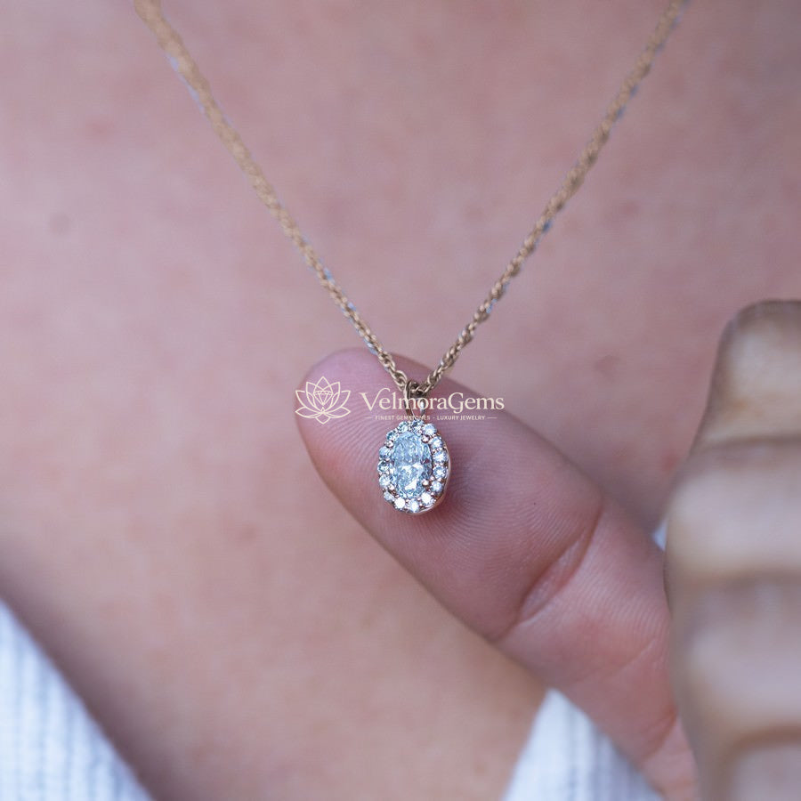 Lab-Created Diamond Oval Halo Pendant E-F VS)