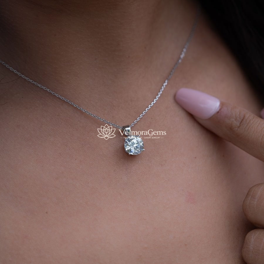 IGI Certified Lab-Created Diamond Solitaire Pendant Necklace F VS)