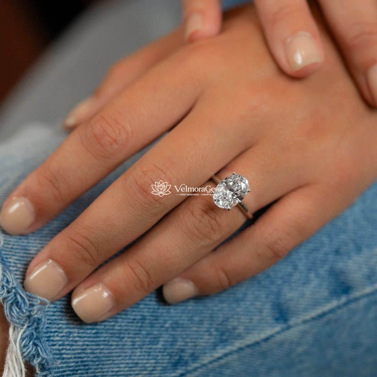 IGI Certified Oval Lab-Created Diamond Classic Solitaire Ring F VS)