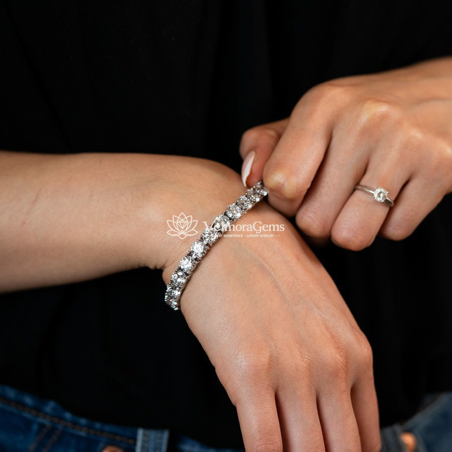 Lab-Created Round Diamond 4-Prong Tennis Bracelet F-G SI)